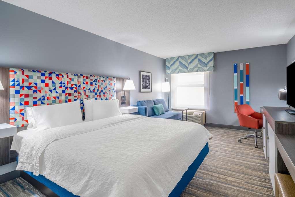 Hampton Inn Sanford Room photo